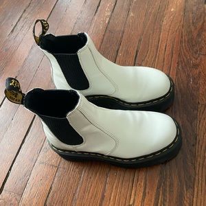 Dr. Martens 2976 White Platform Chelsea Boots Size 6 Womens